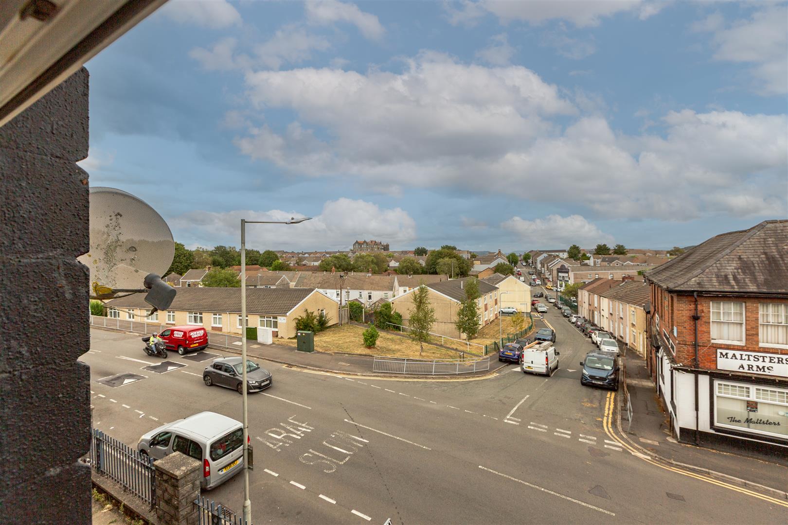 Pentregethin Road, Cwmbwrla, Swansea, SA5 8BA